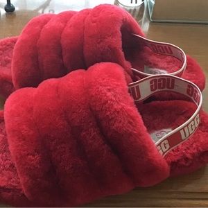 Ugg women’s fluffy yeah slides size 7